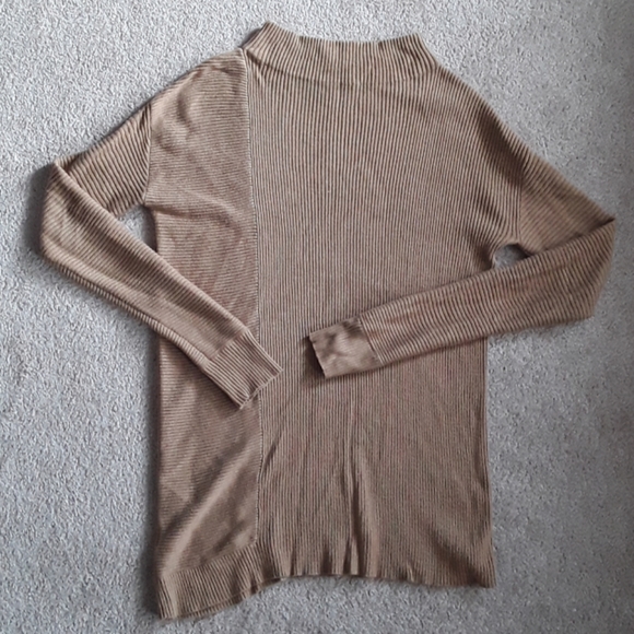 🐖Halogen xs nude tan colored sweater - Picture 2 of 4